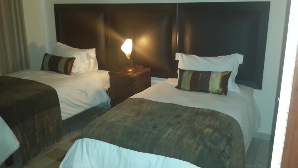 Magaliqua Guest House Noordheuwel Room photo