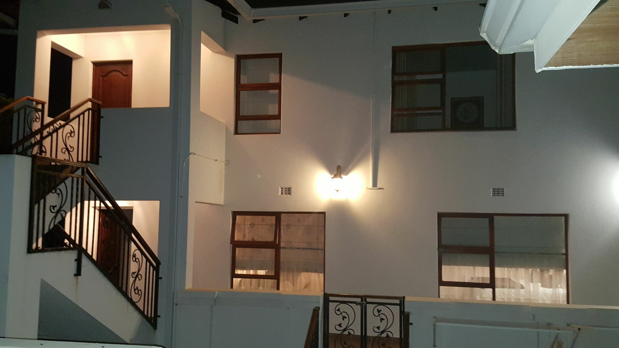 Magaliqua Guest House Noordheuwel Exterior photo